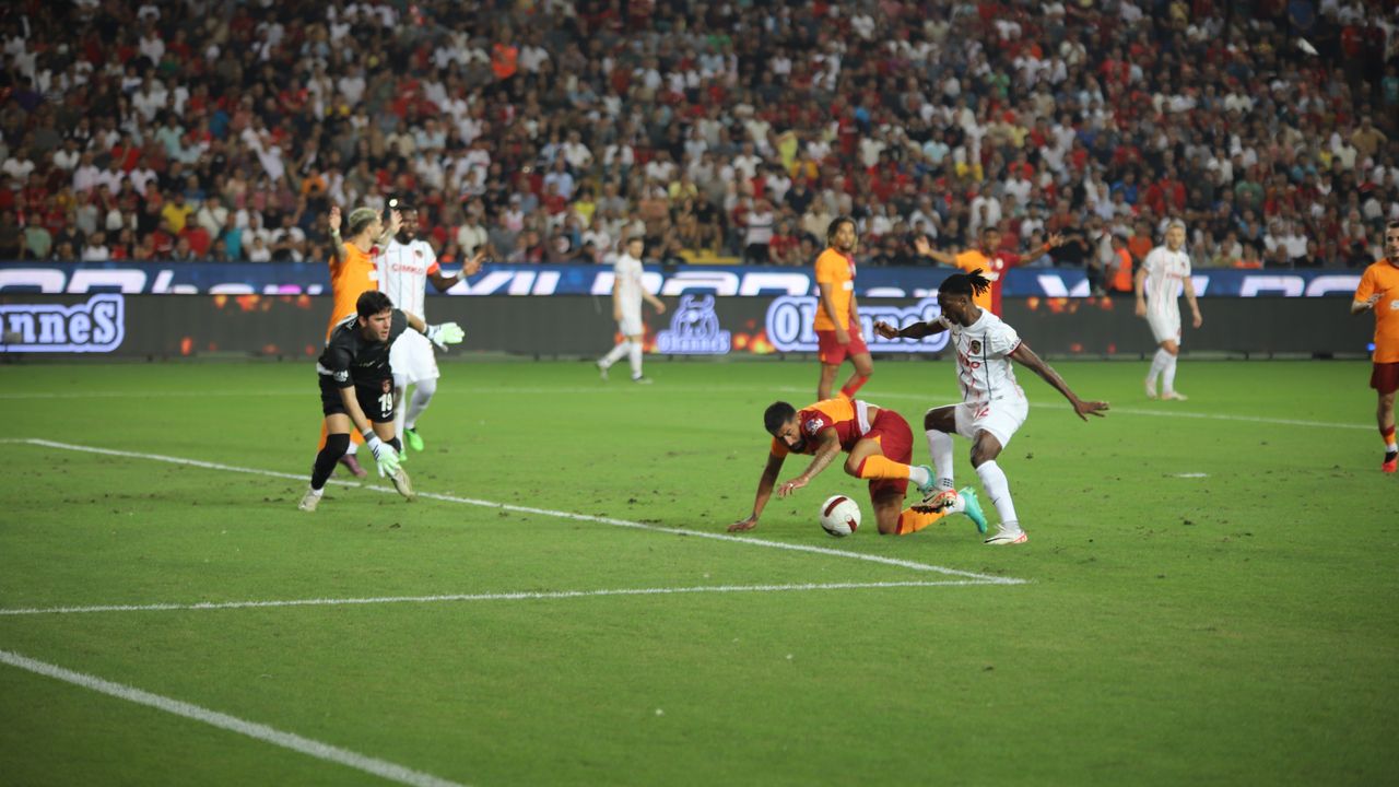 Galatasaray rakibi Gaziantep FK’yı 3-0 mağlup etti