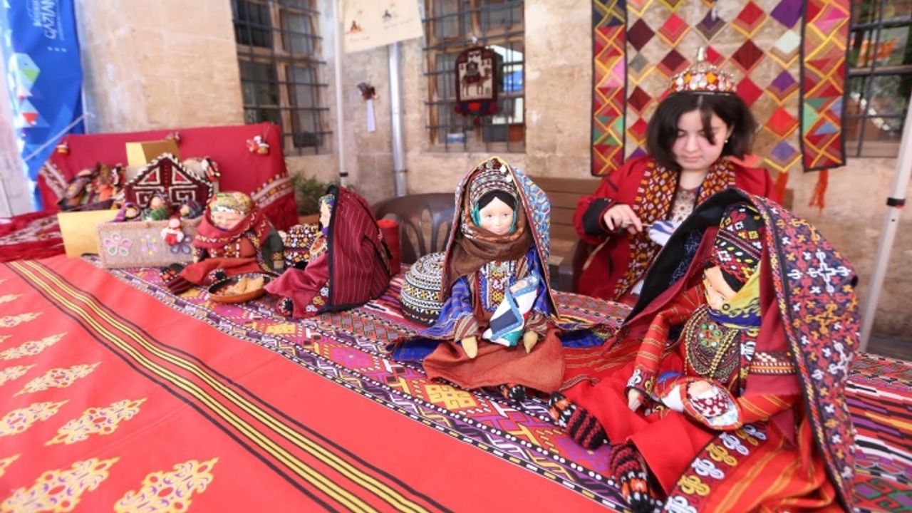 GAZİANTEP BÜYÜKŞEHİR EV SAHİPLİĞİNDE 4. ULUSLARARASI EZOGELİN YÖRESEL BEBEK ÇALIŞTAYI BAŞLADI