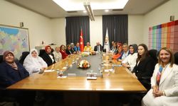 AK Parti Kadın Kolları'ndan Kadın Belediye Başkanlarıyla İstişare Toplantısı