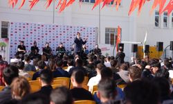 BAŞKAN YILMAZ LİSE VE ÜNİVERSİTE ÖĞRENCİLERİ İLE BULUŞTU