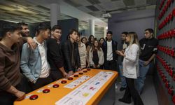 Öğrenciler, Mercan Bilim Merkezi'nde bilimle buluştu