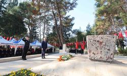 Şahinbey, Antep Savunması'nın kahramanlarını mezarları başında andı