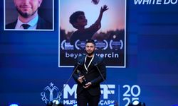 HKÜ mezunu ve yüksek lisans öğrencisi Berkay Ellek'in Yapay Zeka ile Ürettiği 'Sultan'ın Taşı' filmi Berlin'de Türkiye'yi temsil edecek