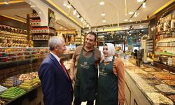 BAŞKAN TAHMAZOĞLU VATANDAŞLARLA İÇ İÇE