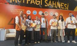 GAÜN ÖĞRENCİLERİNDEN İKİ FARKLI YARIŞMADA BEŞ DERECE