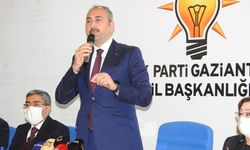 Gül: “Mevkiler, makamlar gelir geçer ama en güzel makam bu milletin bir ferdi olmak, bu milletin bir parçası olmaktır”