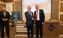 Ünlü Ekonomist Vedat Özdan Gaziantepli Sanayicilerle Bir Araya Geldi