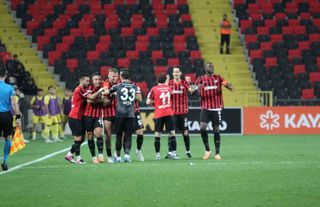 Trendyol Süper Lig: Gaziantep FK: 2 - İstanbulspor: 0 (Maç sonucu)