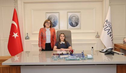 BAŞKAN ŞAHİN MAKAMINI MİNİK AZRA’YA DEVRETTİ