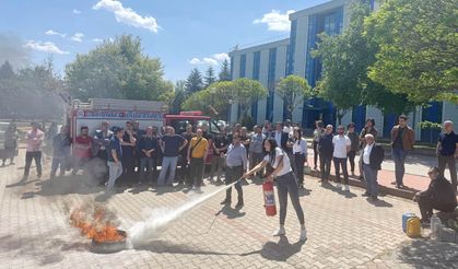 GAÜN’DE YANGIN SÖNDÜRME VE ÖNLEME EĞİTİMİ GERÇEKLEŞTİRİLDİ