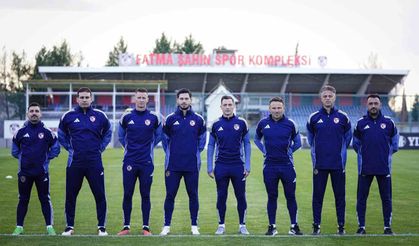 Gaziantep FK, Mirel Radoi yönetiminde ilk antrenmanını yaptı