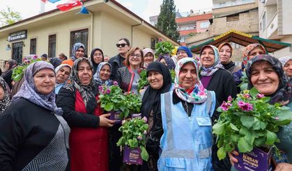 Fatma şahin, 25 Aralık mahallesi sakinleriyle bayramlaştı