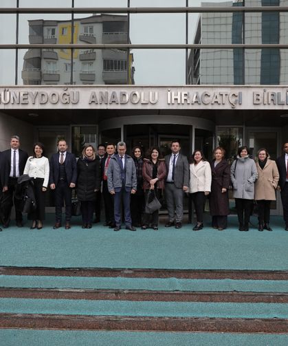 GAİB’de Ticaret Müşavirleriyle Yoğun Katılımlı Buluşma