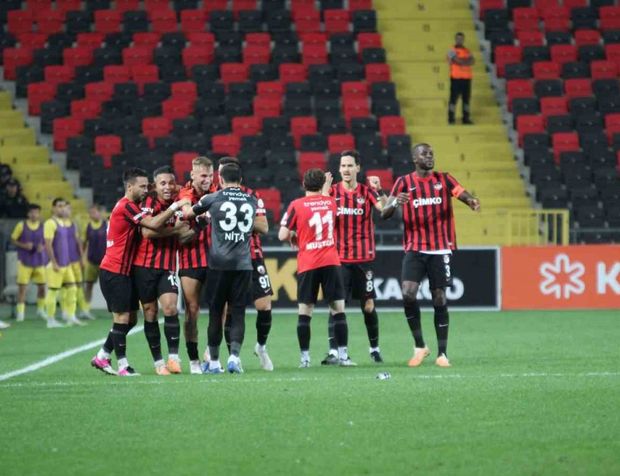 Trendyol Süper Lig: Gaziantep FK: 2 - İstanbulspor: 0 (Maç sonucu)