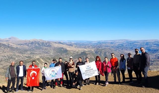 (GADADİK) üyeleri 29 Ekim’i Tunceli’de kutladı.