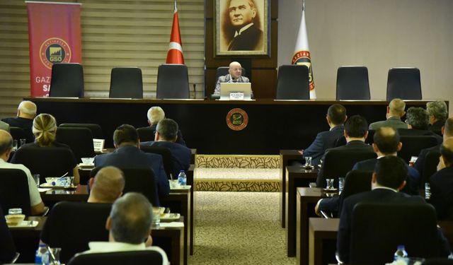 GSO’DA REKABET KURUMU’NUN İŞGÜCÜ PİYASASINA YÖNELİK UYGULAMALARI KONULU TOPLANTI DÜZENLENDİ
