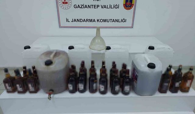 Gaziantep'te 140 litre sahte, 39 bin litre kaçak alkol ele geçirildi