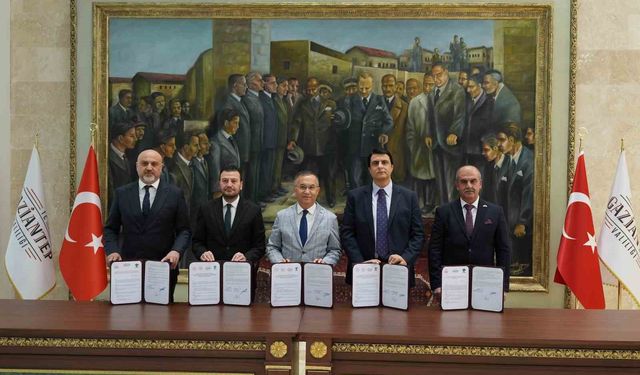 Yılmaz'dan öğrencilere 3 ayrı destek