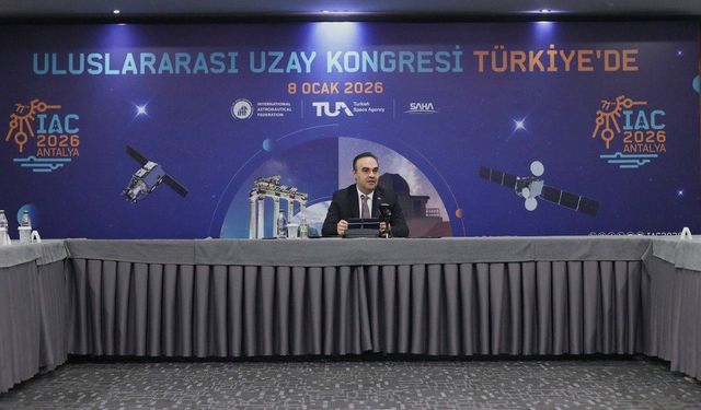 Bakan Kacır: 'Türkiye'nin uzay teknolojilerindeki yükselişini dünyaya duyuracak dev bir etkinliğe imza atacağız'