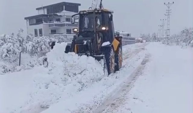 Büyükşehir, karla mücadele için tüm ilçelerde eş zamanlı sahada