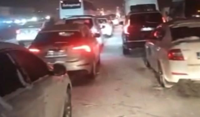 TAG Otoyolu Gaziantep kesiminde kar esareti: Çok sayıda araç mahsur kaldı