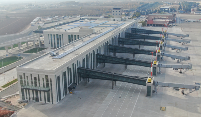 ARALIK AYINDA GAZİANTEP HAVALİMANI’NDA 244.654 YOLCUYA HİZMET VERİLDİ