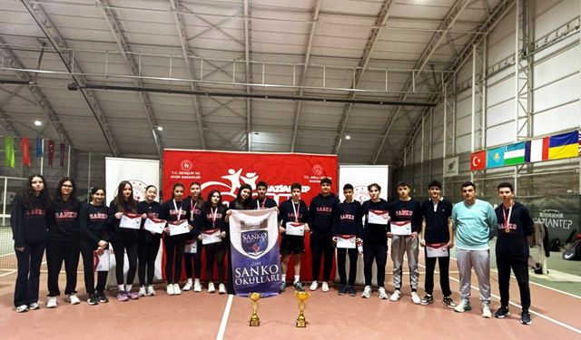SANKO Okulları'nın tenis başarısı