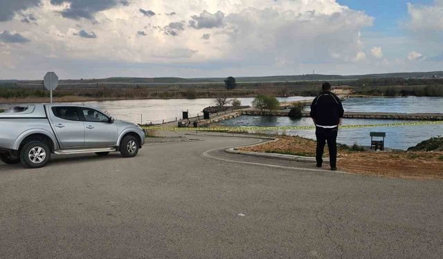 Gaziantep'te yağışlar sonrası Fırat Nehri'nde su seviyesi yükseldi