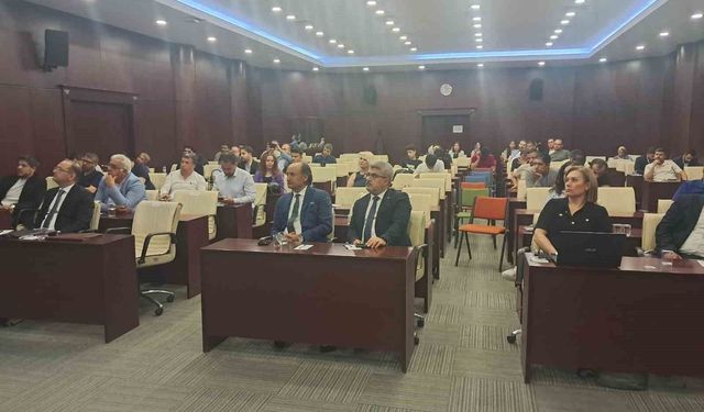 Gaziantep'te siber güvenlik tehditleri ve çözüm yolları konuşuldu