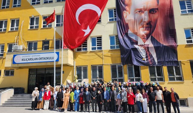 Kılıçarslan Ortaokulu'nda yıl sonu sergisi