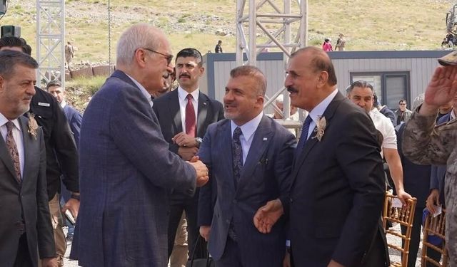 Celal Kadooğlu ve TBMM Başkanı Numan Kurtulmuş bir araya geldi