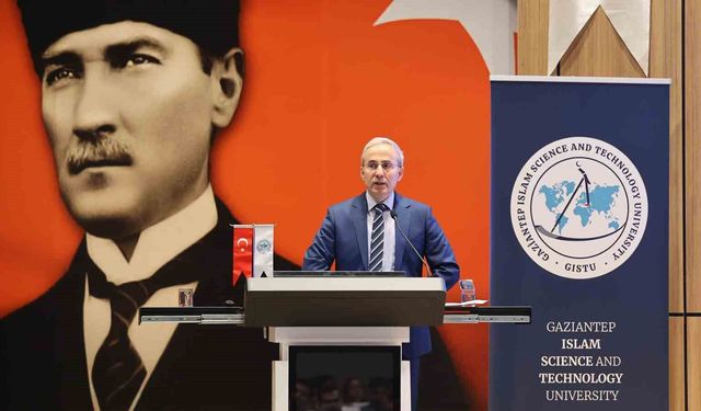 Rektör Demir: 'Geleceğin hekimlerini güçlü bir akademik ve klinik altyapıyla yetiştiriyoruz'
