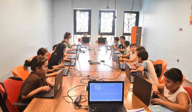Türkiye'nin yapay zeka vizyonuna Şahinbey Belediyesi'nden güçlü destek