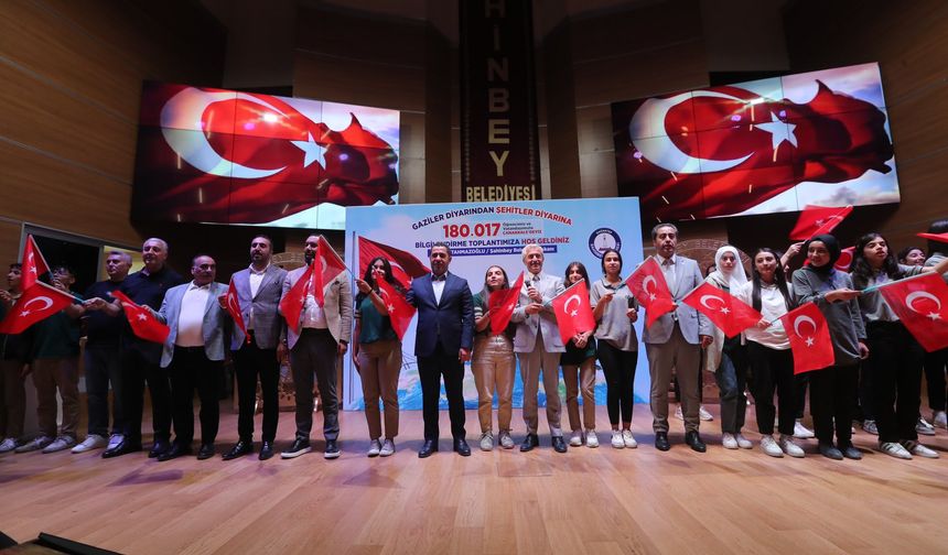 GAZİ TORUNLARI ÇANAKKALE’DE ECDAT İÇİN DUA EDİYOR