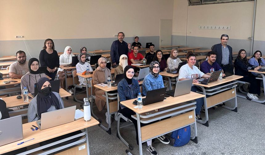GAÜN’DE UYGULAMALI ANSYS ZEMAX OPTİCSTUDİO EĞİTİMİ GERÇEKLEŞTİRİLDİ