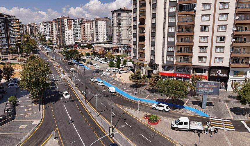 Şehir Merkezi'ndeki Asfaltlar Yenileniyor