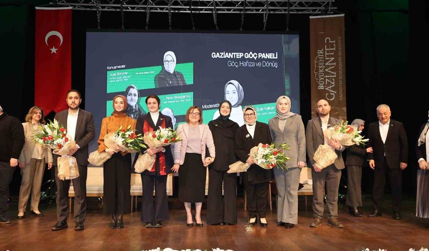 Gaziantep Büyükşehir'in ev sahipliğinde 'Yeşil Otobüs' Belgesel Filmi'nin ilk gösterimi yapıldı