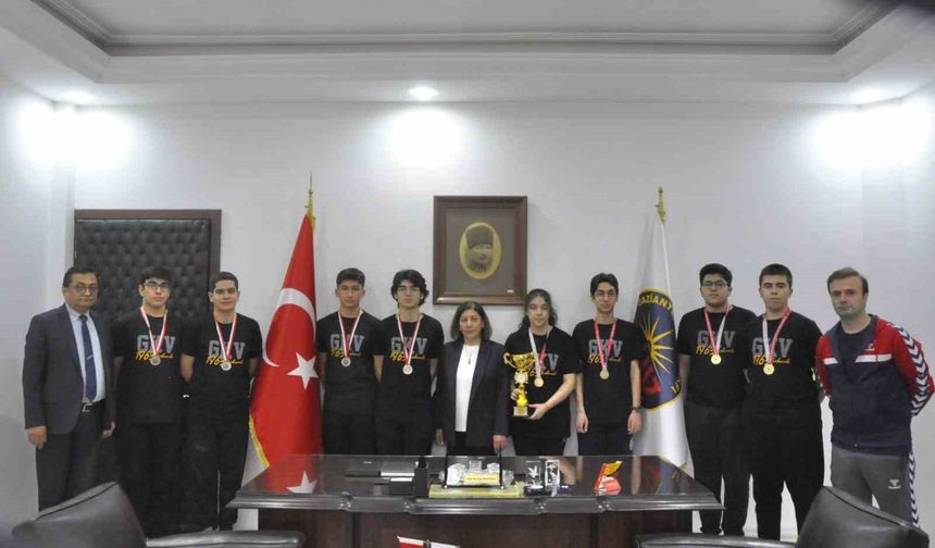 Satrançta Gaziantep'in hamle Şampiyonu GKV Özel Liseleri