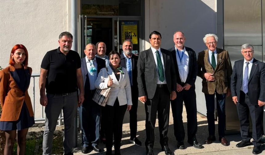 BAŞKAN YILMAZ, DÜLÜK ANTİK KENTİ’NİN TARİHİ MİRASINI VİYANA’DA ANLATTI