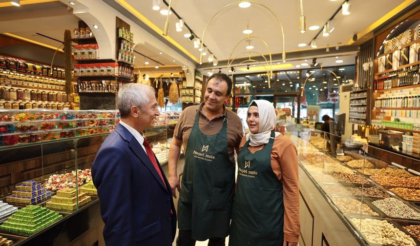 BAŞKAN TAHMAZOĞLU VATANDAŞLARLA İÇ İÇE