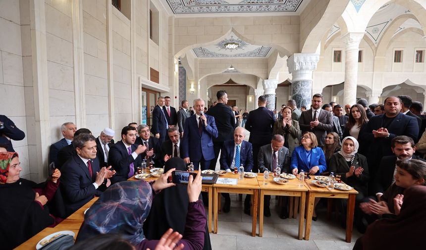TBMM BAŞKANI NUMAN KURTULMUŞ ŞAHİNBEY MİLLET CAMİ’Yİ ZİYARET ETTİ