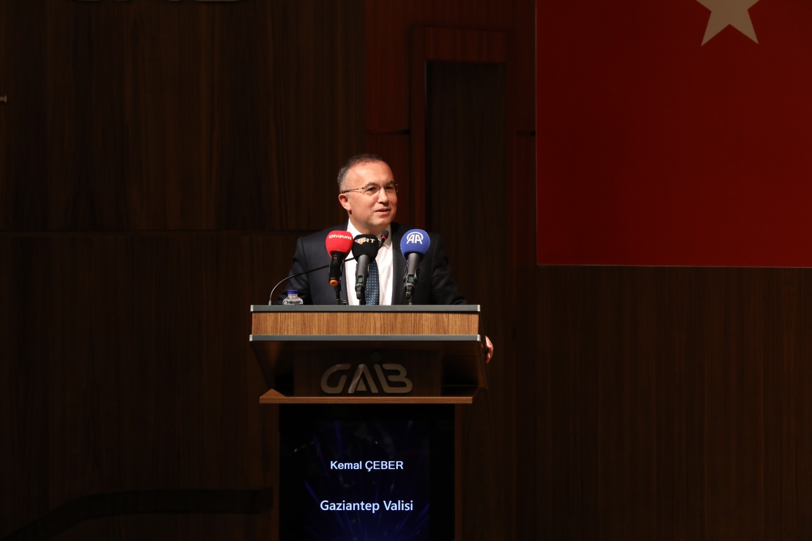 Gaziantep Valisi Kemal Çeber