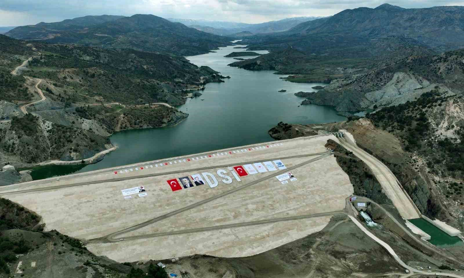 Çiftçiler, Çetintepe Barajı'nın Araban Ovası'nı suyla buluşturacağı zamanı bekliyor