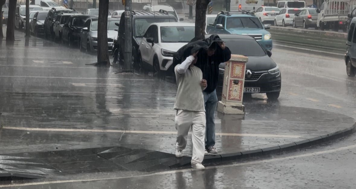 Gaziantep'te sağanak etkili oldu
