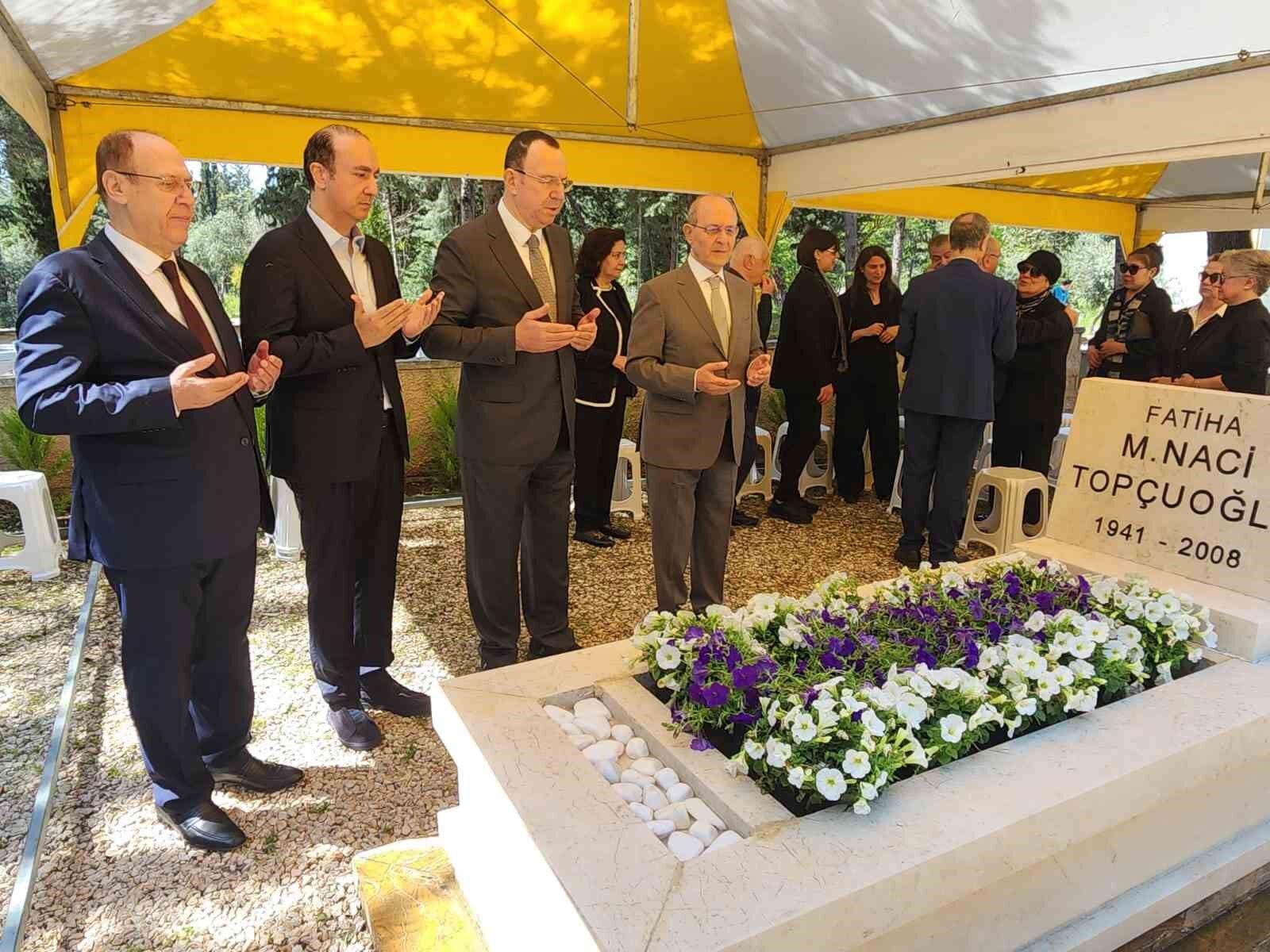 Naci Topçuoğlu Vefatının 18. Yılında mezarı başında dualarla anıldı
