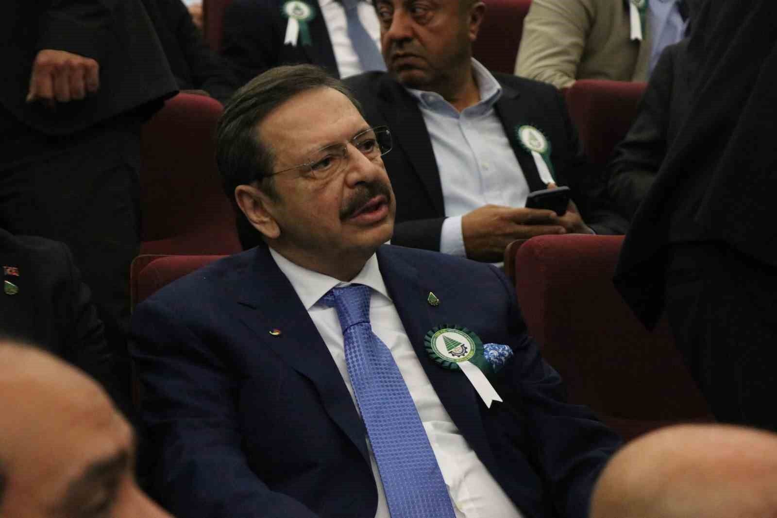 TOBB Başkanı Hisarcıklıoğlu: 'Babanın oğula kefil olmadığı yerde biz kefil oluyoruz'