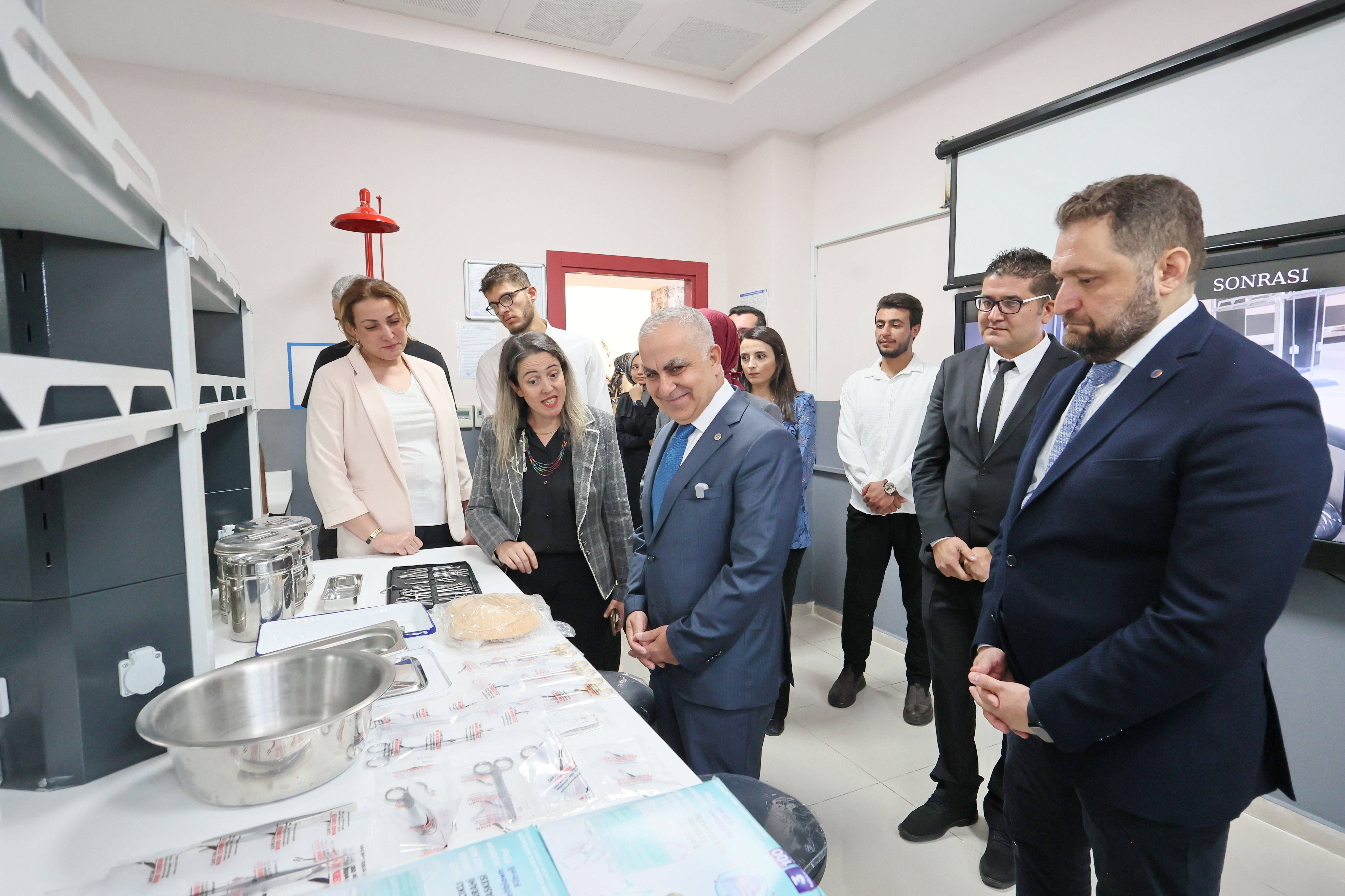 Gaün Sağlik Hi̇zmetleri̇ Myo’da Yeni̇lenen Uygulama Laboratuvarlari Açildi (1)